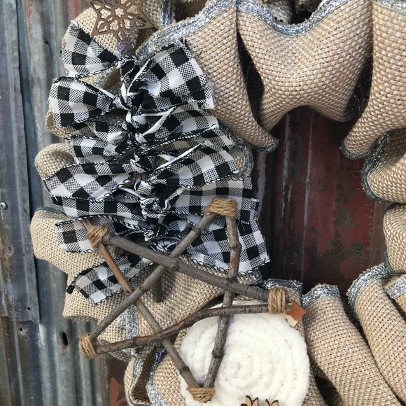 Silver trim burlap ribbon wreath - Picture 2 of 3